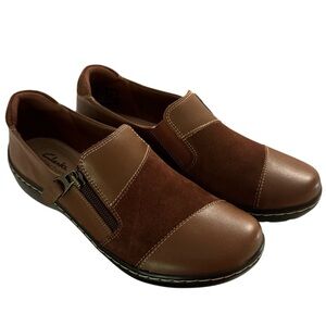 Clarks Size 8.5 Brown Slip On Shoes